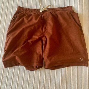 Worn once vuori pinto short L in cedar